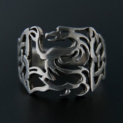 Stříbrný prsten R016