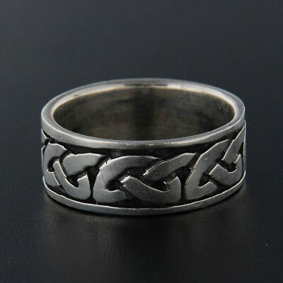 Stříbrný prsten R018