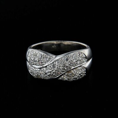 Stříbrný prsten R127