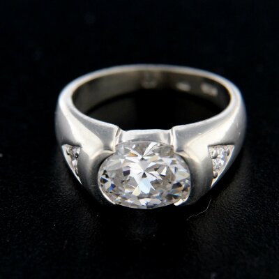 Stříbrný prsten R325