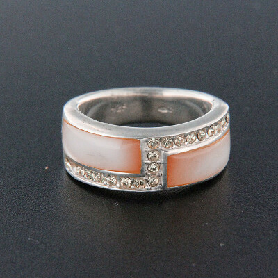 Stříbrný prsten R342