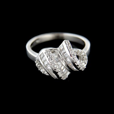 Stříbrný prsten R660