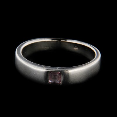 Stříbrný prsten R924