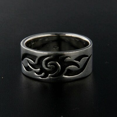Stříbrný prsten R001