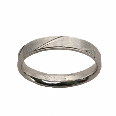 Stříbrný prsten R3126