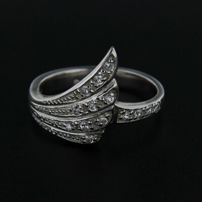Stříbrný prsten R174