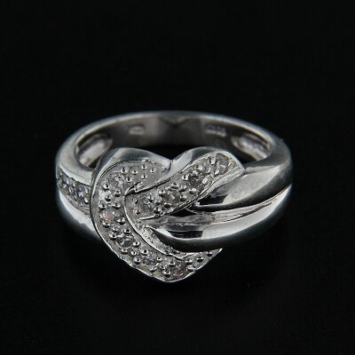 Stříbrný prsten R194
