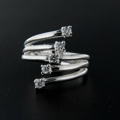 Stříbrný prsten R101