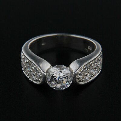 Stříbrný prsten R204