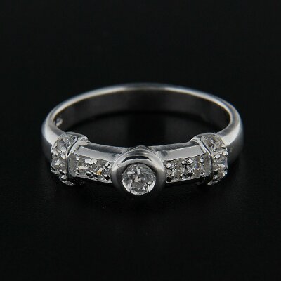 Stříbrný prsten R208