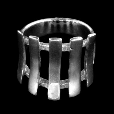 Stříbrný prsten R155