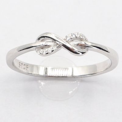 Stříbrný prsten R3877