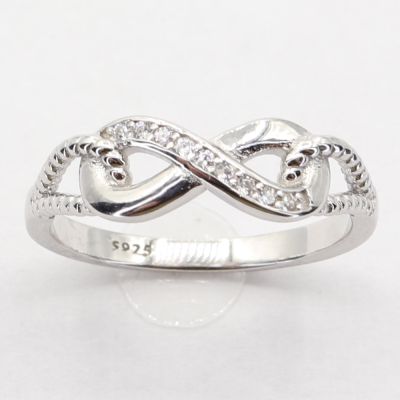 Stříbrný prsten R3906