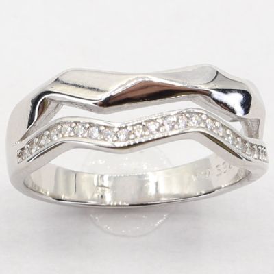 Stříbrný prsten R3907