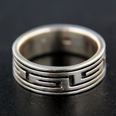 Stříbrný prsten R230