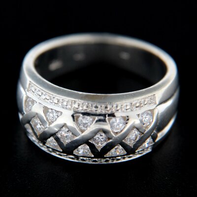 Stříbrný prsten R239