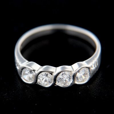 Stříbrný prsten R260