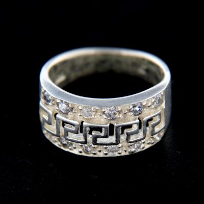 Stříbrný prsten R283
