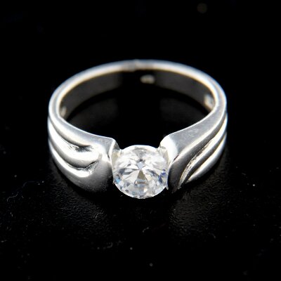 Stříbrný prsten R295