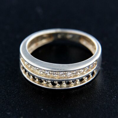 Stříbrný prsten R335