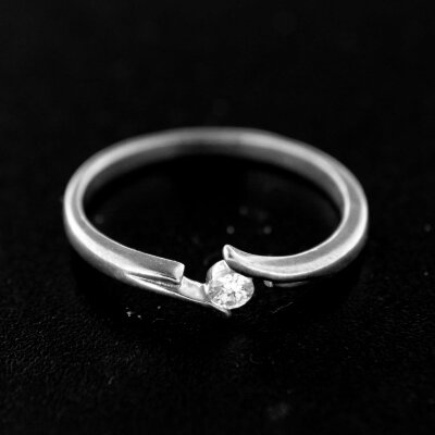 Stříbrný prsten R349