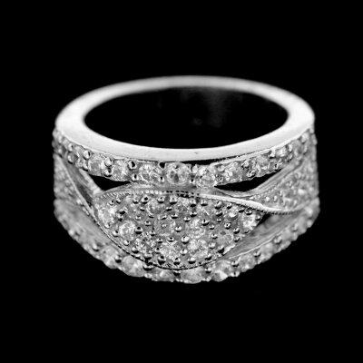 Stříbrný prsten R398