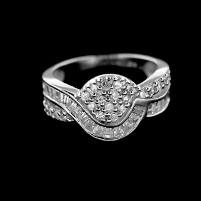 Stříbrný prsten R399