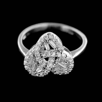 Stříbrný prsten R417