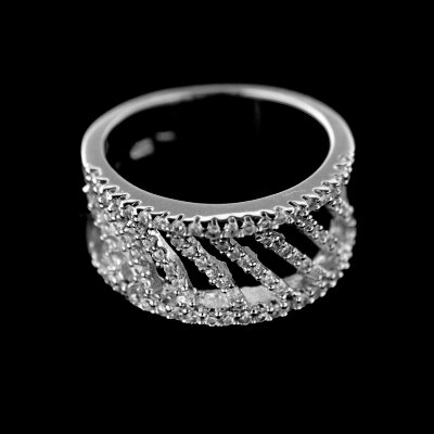 Stříbrný prsten R574