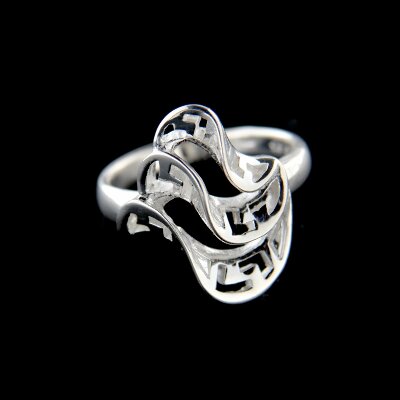 Stříbrný prsten R599