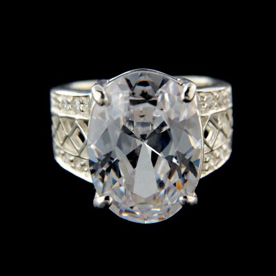 Stříbrný prsten R630