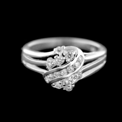 Stříbrný prsten R693