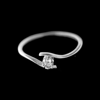 Stříbrný prsten R738
