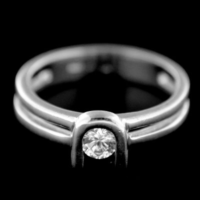 Stříbrný prsten R760