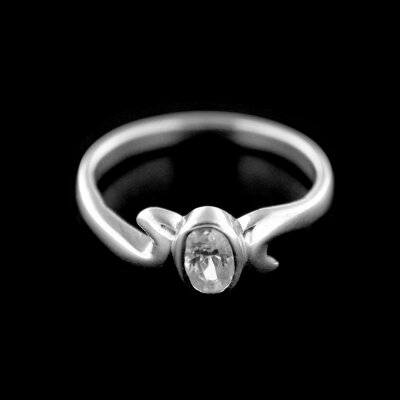 Stříbrný prsten R767