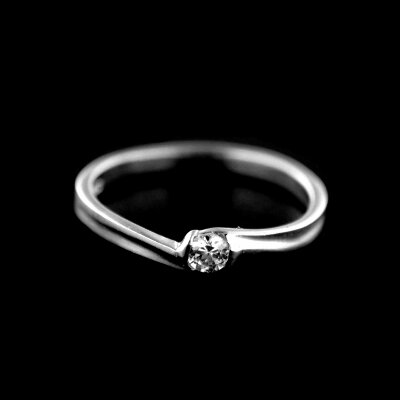 Stříbrný prsten R768